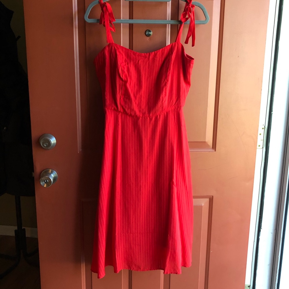 Red Amour Vert Midi Dress